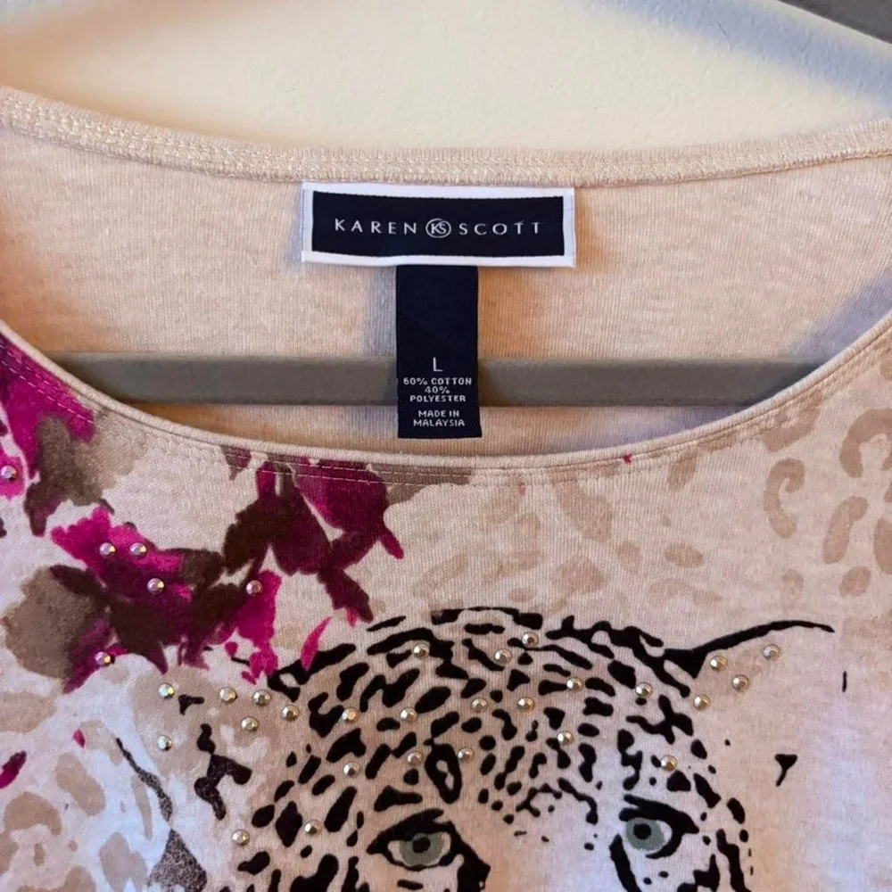 Karen Scott Leopard graphic long sleeve top with rhinestones and 3/4 sleeves - Picture 2 of 6